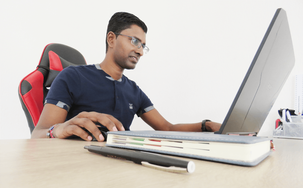 The Creative Director at Digital Dez Media, leading innovative design and digital marketing strategies.